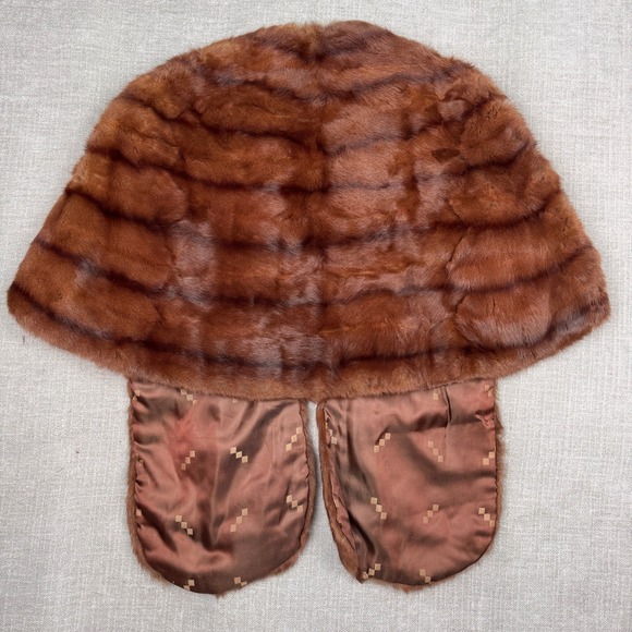 Vintage Model Fur Co Brown FUR SHAWL- embroidered with initials - Picture 3 of 6